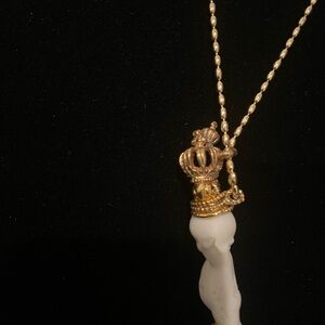 Elegant Gold and White Crown Pendant Necklace